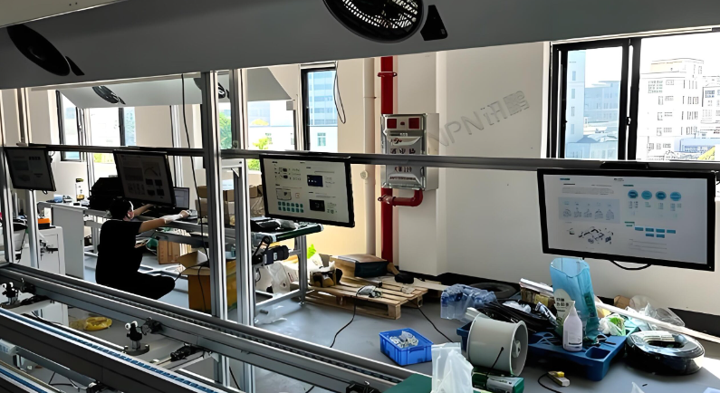 研显触控G3全封闭工控一体机